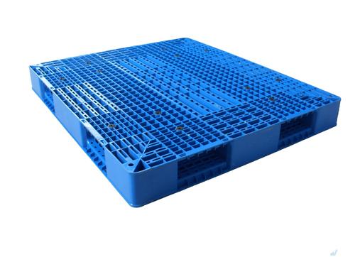 塑料托盘生产工艺之吹塑成型法 塑料托盘生产工艺之吹塑成型法